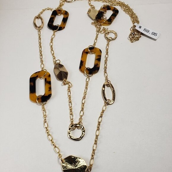 Layered Gold Chain Necklace with Tortoiseshell Links – Women’s Statement Jewelry - Picture 10 of 10